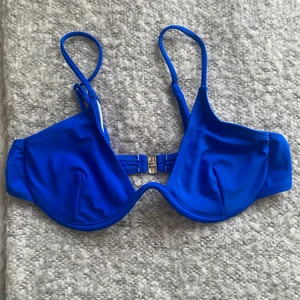 Blå Bikini övrigt