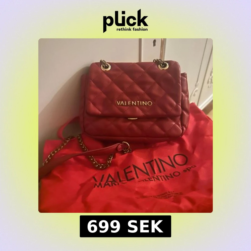 Röd Axelväska+Dustbag Från Valentino