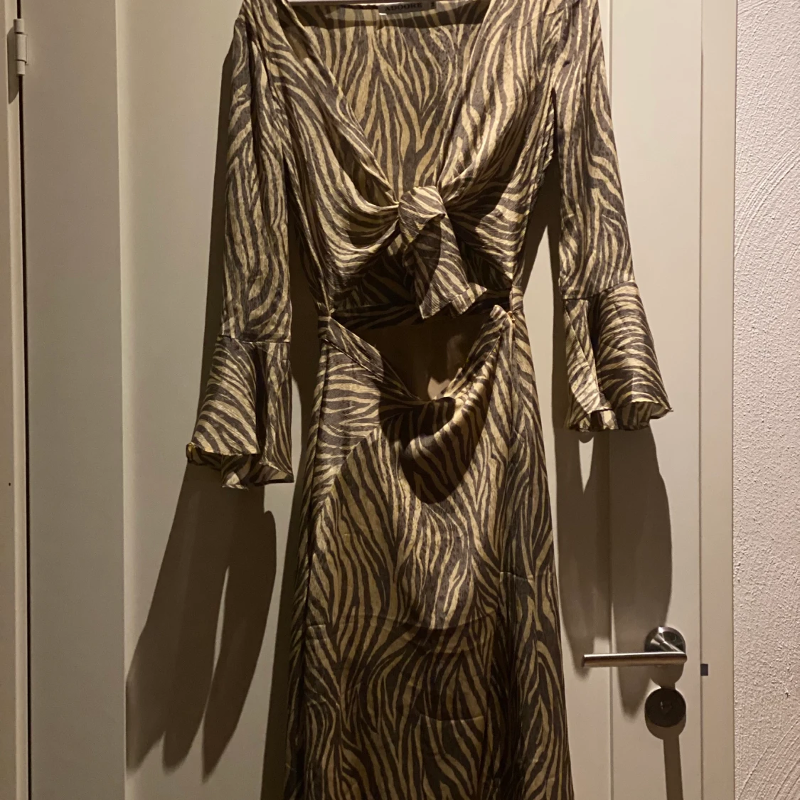 ADOORE Zebra klänning 