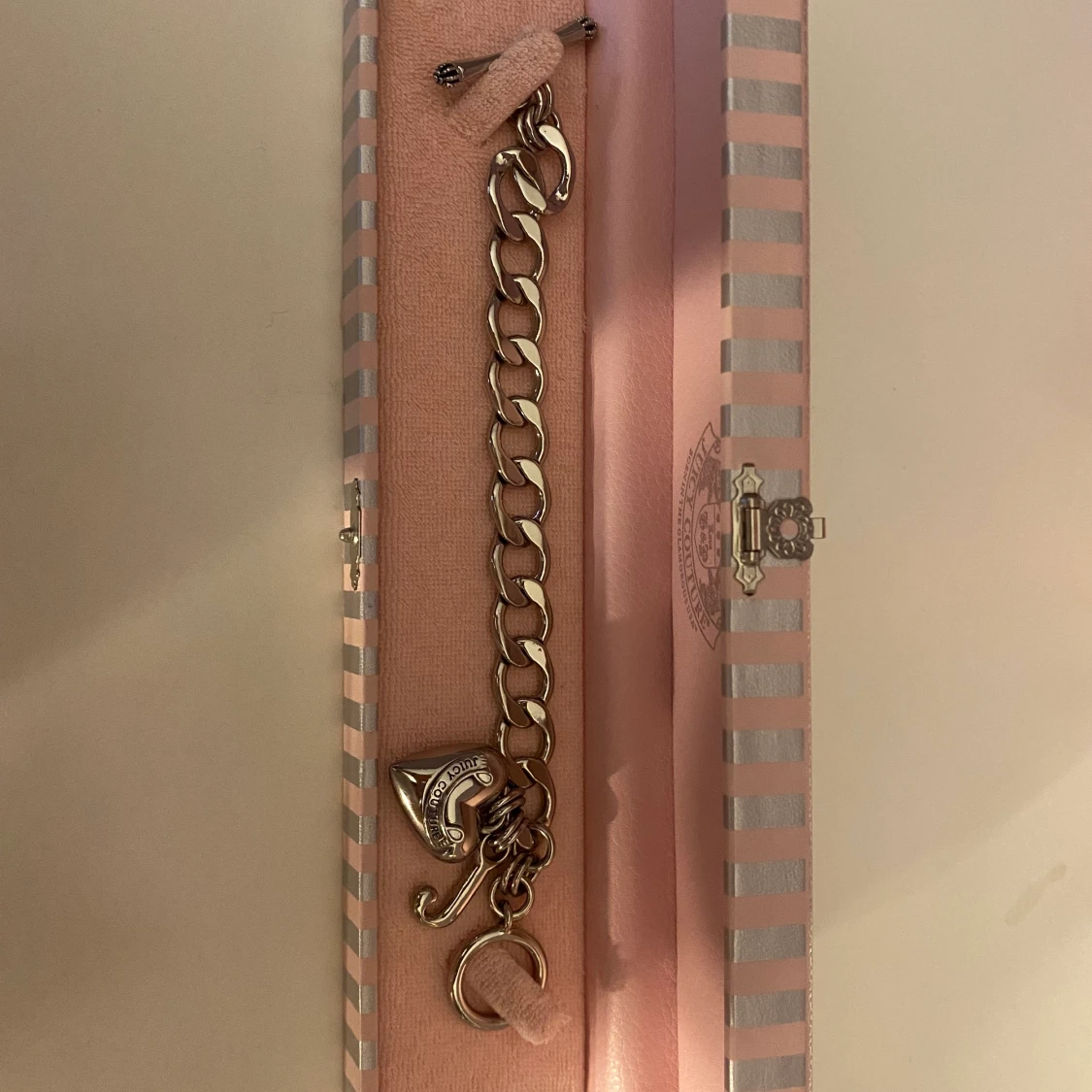Juicy couture armband