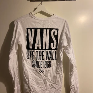 Vans tröja - Möts i Lund eller så betalar köpare frakt🥰