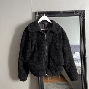 Teddy jacka - Svart Teddy jacka