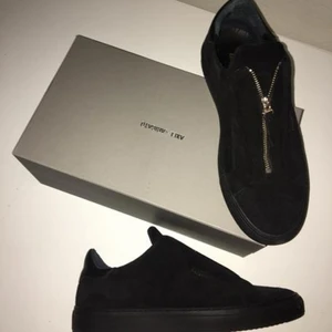 Söker dessa i storlek 43 - Tjena om du har dessa så kan du skriva till mig. Gör inget om dem är väl använda.