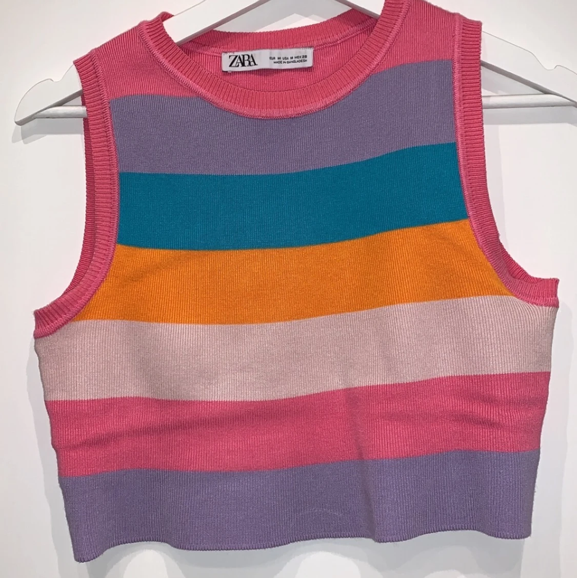 Kort stickad topp💜🧡💛 - 91