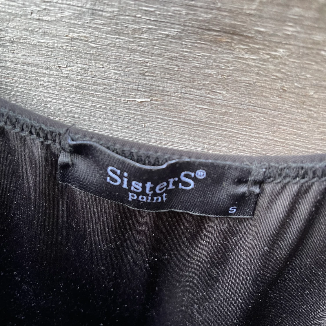 Svartklänning med paljetter - 90