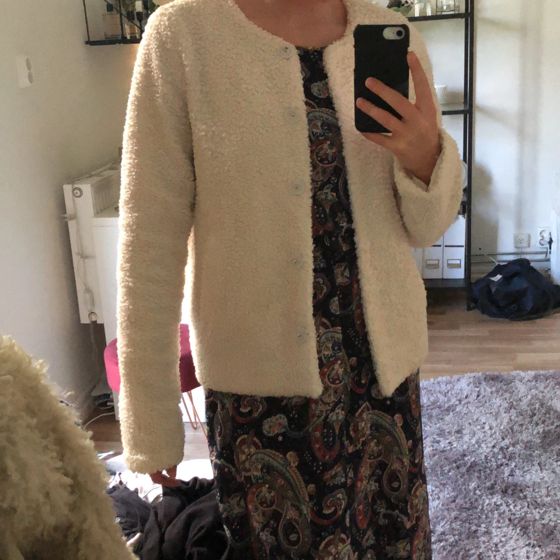 Vit lurvig jacka - 90