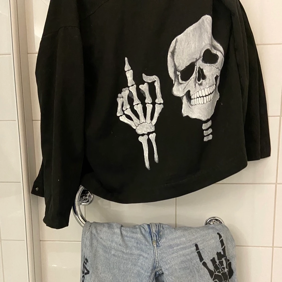 Jacka med skelettmålning 