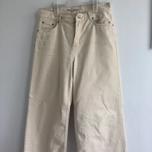 WIDE LEG JEANS FRÅN JUNKYARD MIDJEANS  - Wide leg jeans junkyard, jätte fin passfrom, midjeans 💖❤️