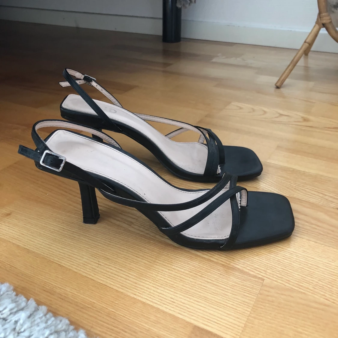 Fina klackar, strl 39 - 90