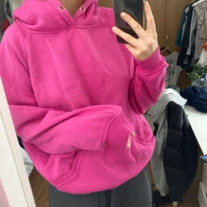 Stor rosa hoodie - Jättenajs hoodie. Rosa och stor luva