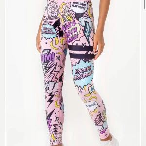 Tränings tights från Stronger  - 💕En par as balla tränings tights från Stronger💕köpta för 799kr, säljer för 350kr! Dm:a för fler bilder!