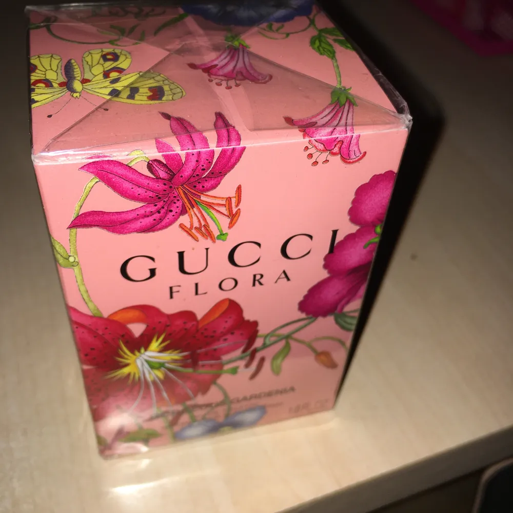 Helt ny oöppnad Gucci parfym, 50 ml.                           Betalning via Swish! Nypris ca 700 kr. Accessoarer.