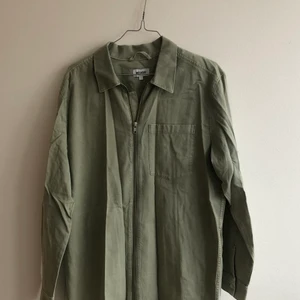 WEEKDAY OVERSHIRT - Weekday overshirt in Olive green