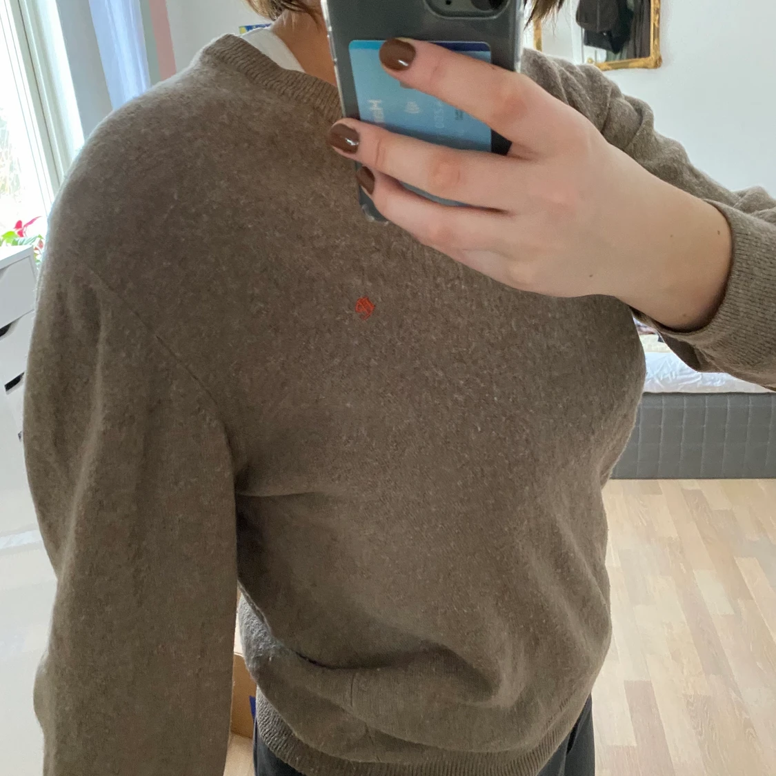 Brun tröja  - 90