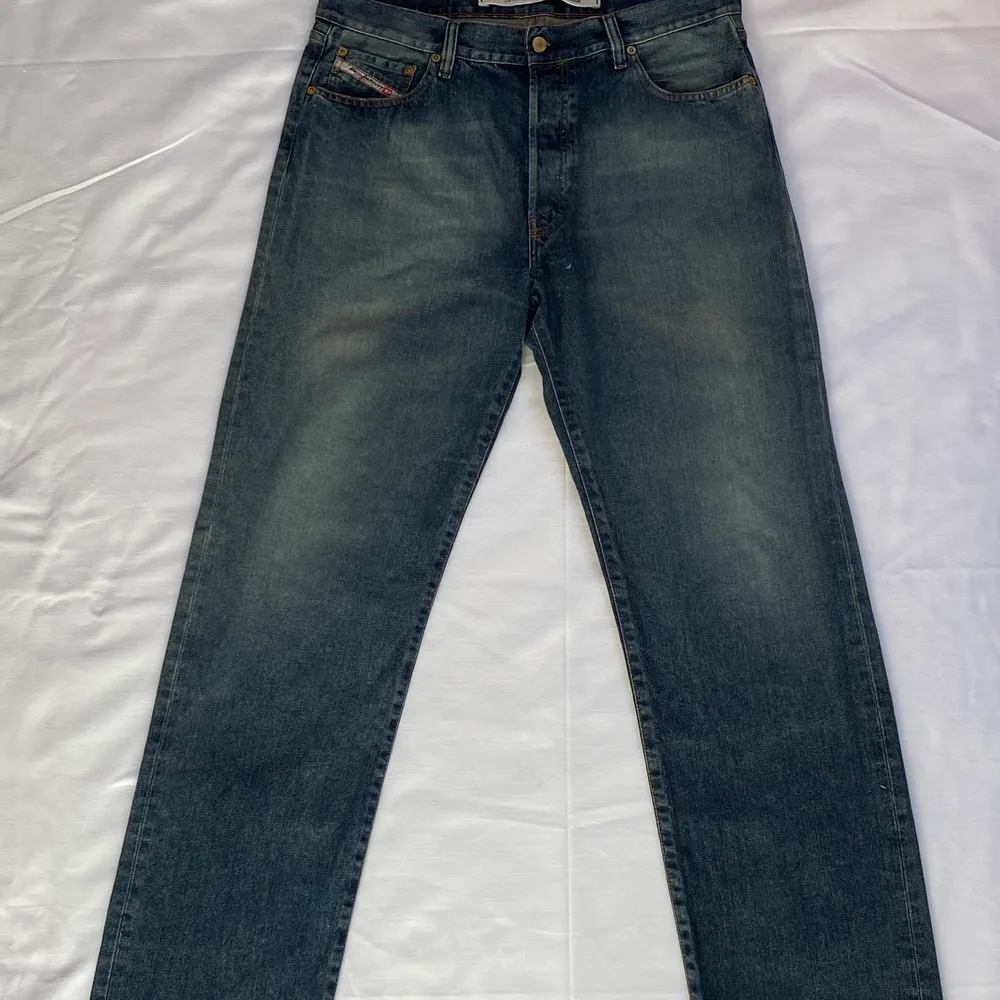 Super super snygga jeans som jag köpte secondhand men tyvärr så passade dom inte :( . Jeans & Byxor.