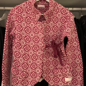 Odd Molly - Stickad Odd Molly i klassisk modell. Stl 1.