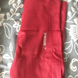 Tränings tights  - Knappt använda gymshark leggings. Säljer då de inte passar mig längre 