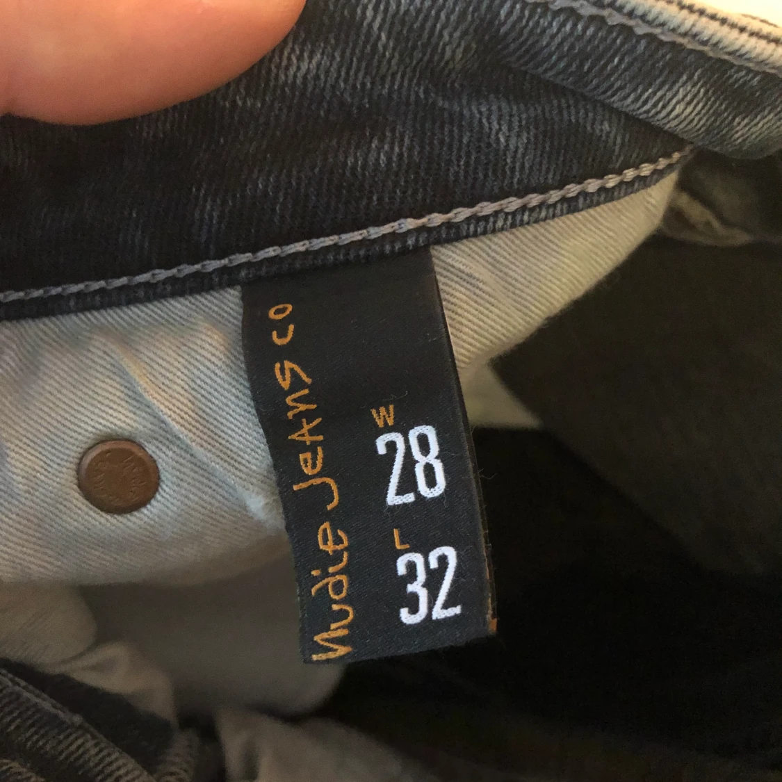Gråa Nudie Jeans  - 91