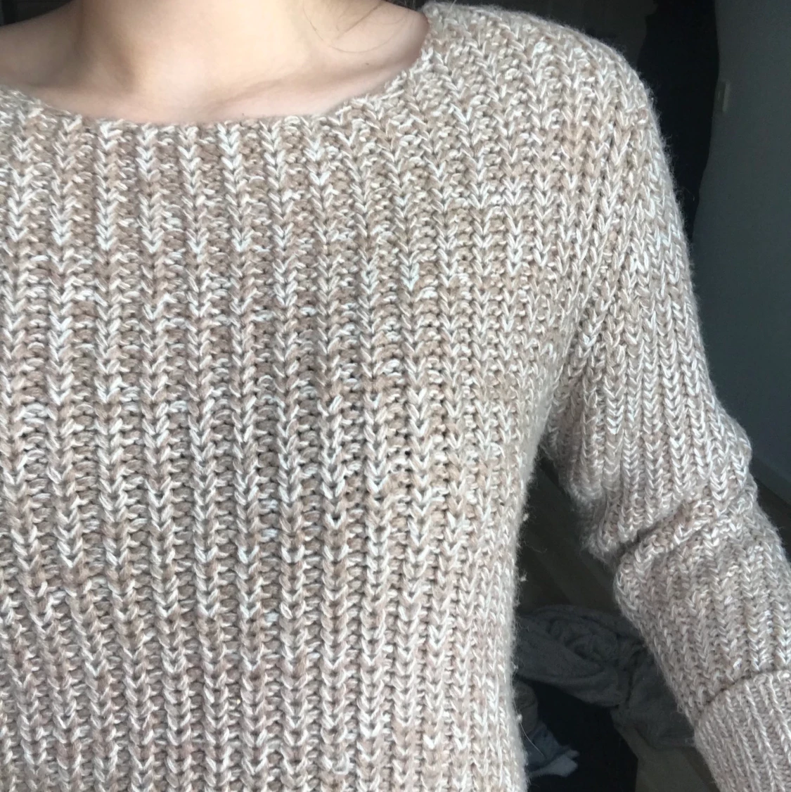 Stickad begie tröja💗 - 91