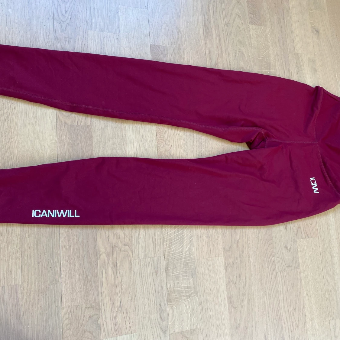 ICIW träningstights med ”scrunch” i rumpan - 90