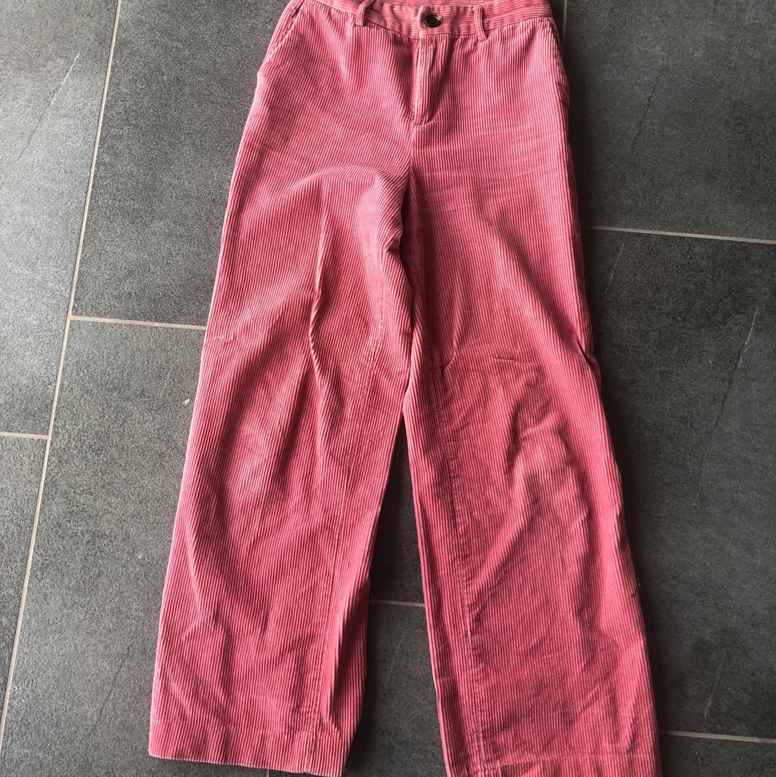 Rosa manchesterbyxor