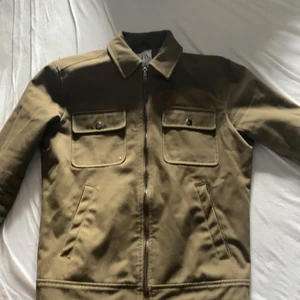Herrjacka från Zara - Bra skick, har blivit för liten. 