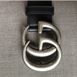 ÄKTA Gucci GG double buckle bälte - Helt ny! Inget box samt kvitto. Äkhet kort och dustbag medföljs