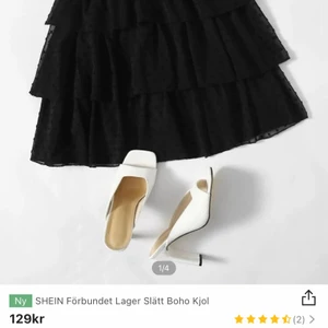 Svart kjol  - Jättefin svart kjol från Shein som jag fått hem för nån vecka sedan som tyvärr är för stor för mig😛🤗😩💖