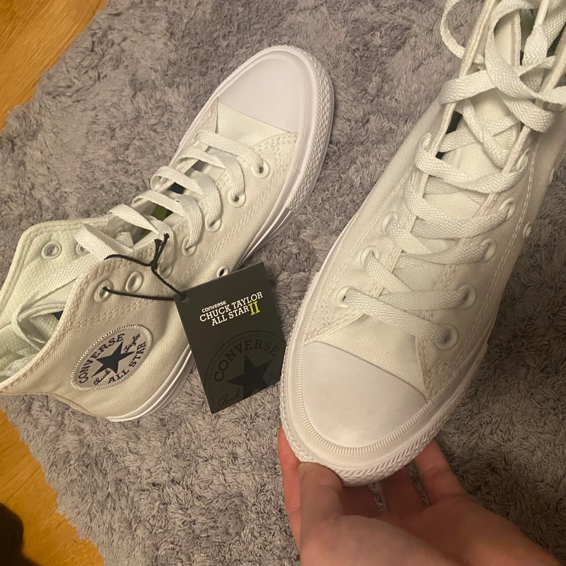 Oanvända converse helvita - 91
