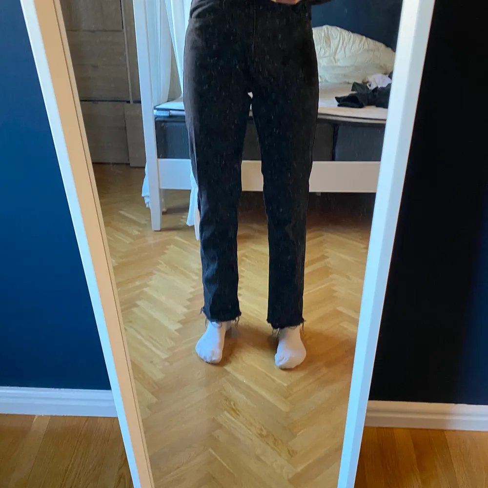 Jeans strl 34 från na-kd . Jeans & Byxor.