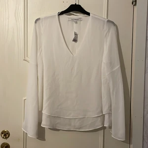Söt blus 34 - Oanvänd V-ringad Blus