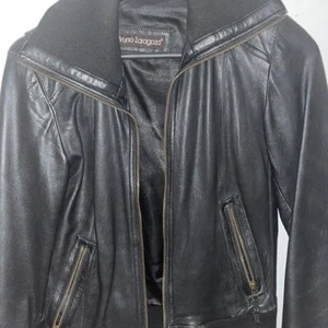 Bruno Zargoza skinnjacka - Skinnjacka från Bruno Zargoza i bra skick. 