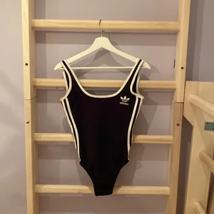  Adidas  - Ficka min syssling och vill inte ha längre