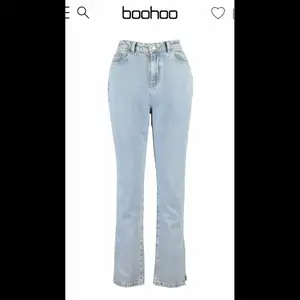 Dessa jeans passar perfekt för längden 155-165 cm och är så sköna till vår.