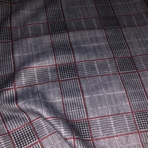 Byxor  - Byxor som ser ut som kostymbyxor men är lite tunnare i material 