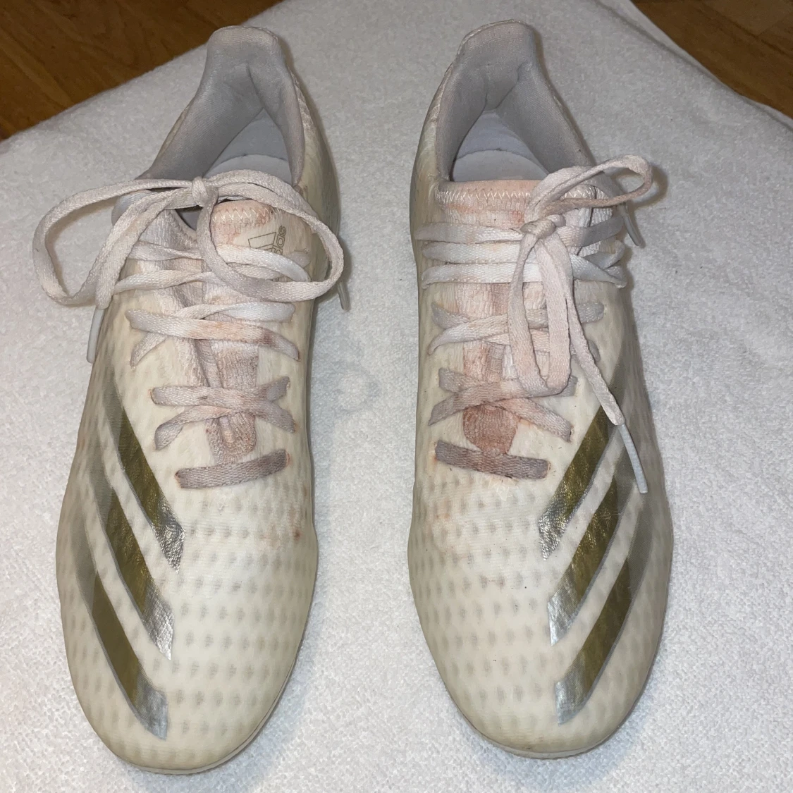 Adidas fotbollsskor storlek 40 - 90