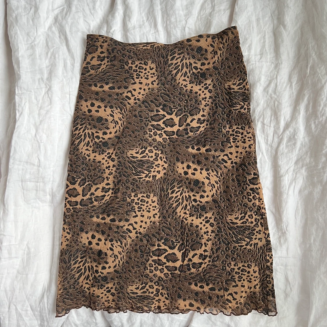 leopardmönstrad kjol