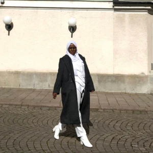 Vita boots  - Använt gå tal gånger, säljs pga av att jag har köpt andra vita boots som är lite längre 