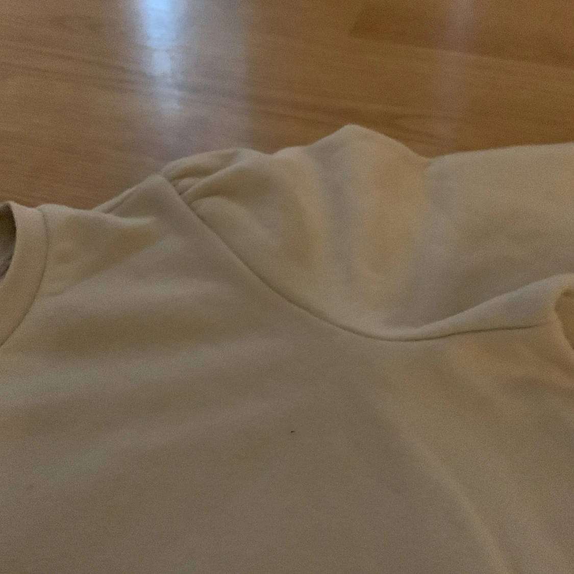 Sweatshirt med liten puff ärm - 90
