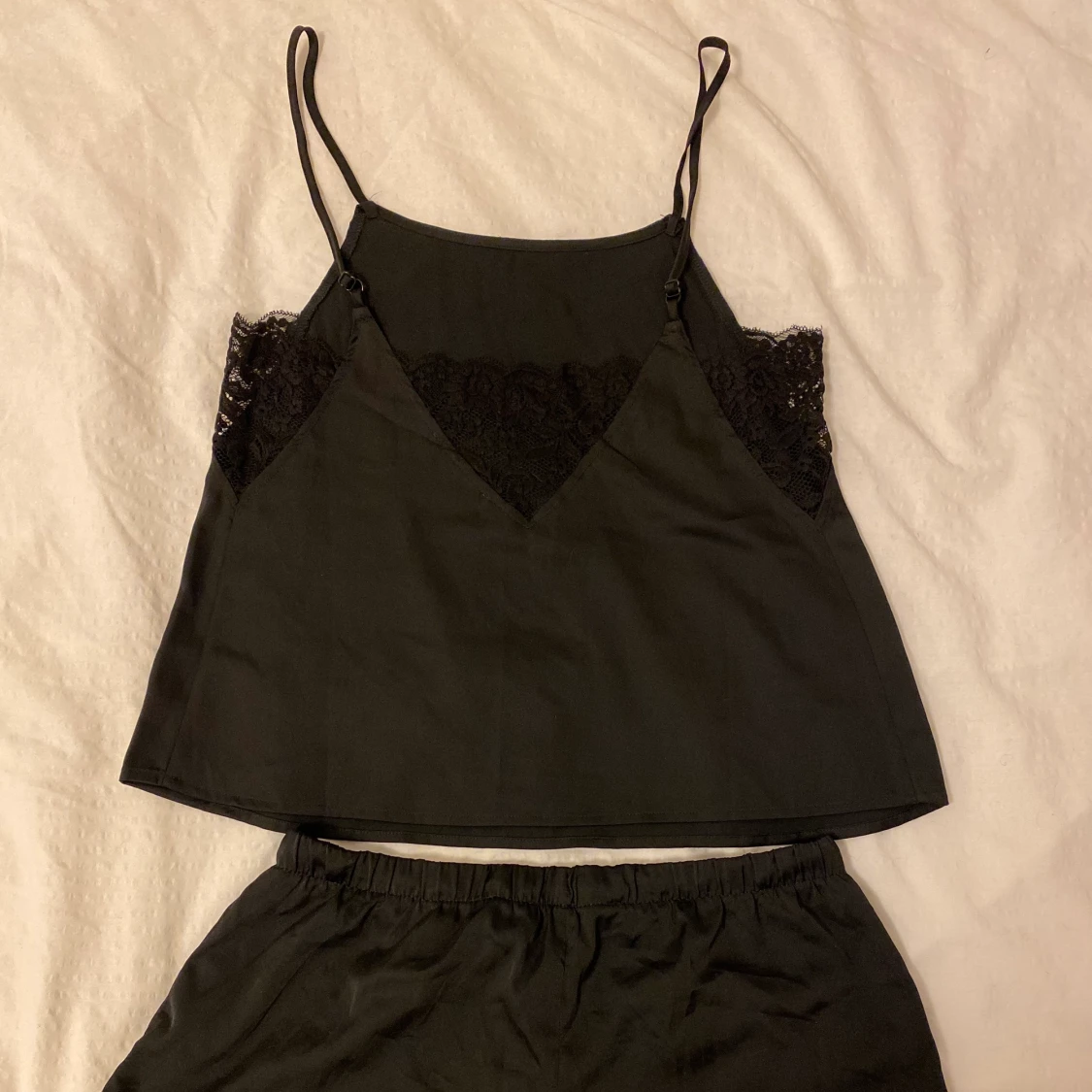 Pyjamasset i sidenmaterial - Anna Field - 90