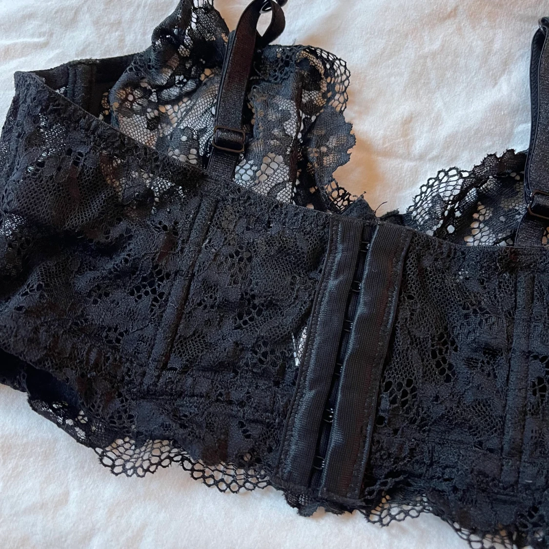 Svart korsett-bralette - 91