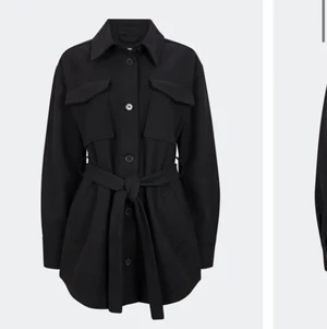 Skjortjacka med bälte - Skjortjacka från bikbok i strl M använd två gånger så den är som ny