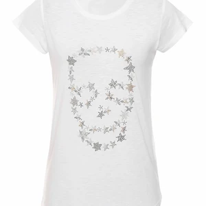 Zadig t-shirt  - Nästan helt oanvänd t-shirt från Zadig med tryck💕 mkt bra skick, säljs då den inte kommer till användning. Rätt liten i storleken. Nypris 1100kr säljer direkt för 495 (frakt inte inräknad).