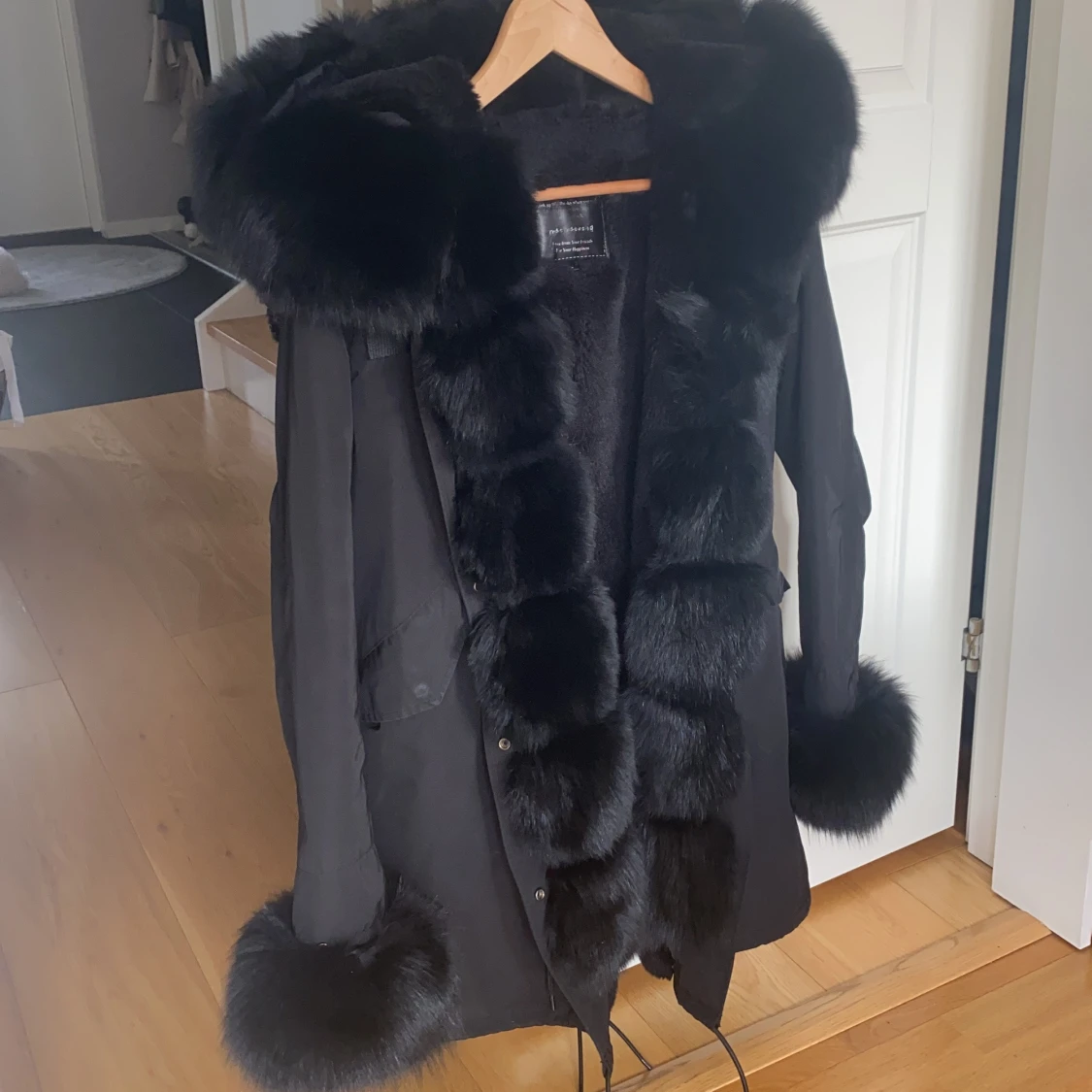 Svart pälsjacka äkta 