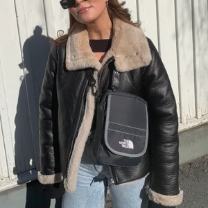 bikerjacka från NAKD - skitsnygg jacka som inte används, frakt tillkommer!! snabbt köp får den🥰