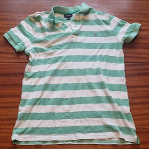 Piké randig gant - Piké från gant enligt bilder. 29 kr. samfraktar vid köp av flera varor för 66 kr 👍💕📦 obs! Först till kvarn på allt jag säljer!