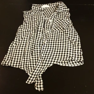 Rutig blus - Mycket lite använd