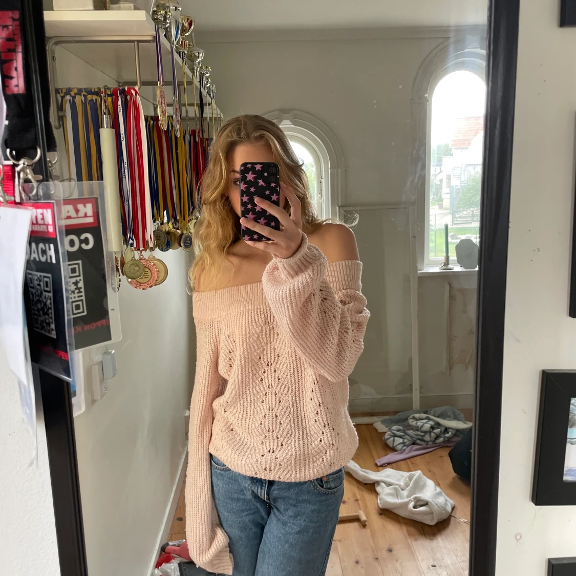 Off shoulder stickad tröja!  - 90