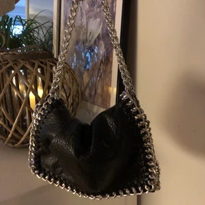 Super snygg väska  - Super fin väska från scorett i bra skick! 