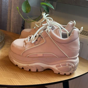 Buffalo skor - Fint skick. Använt ett fåtal gånger. 